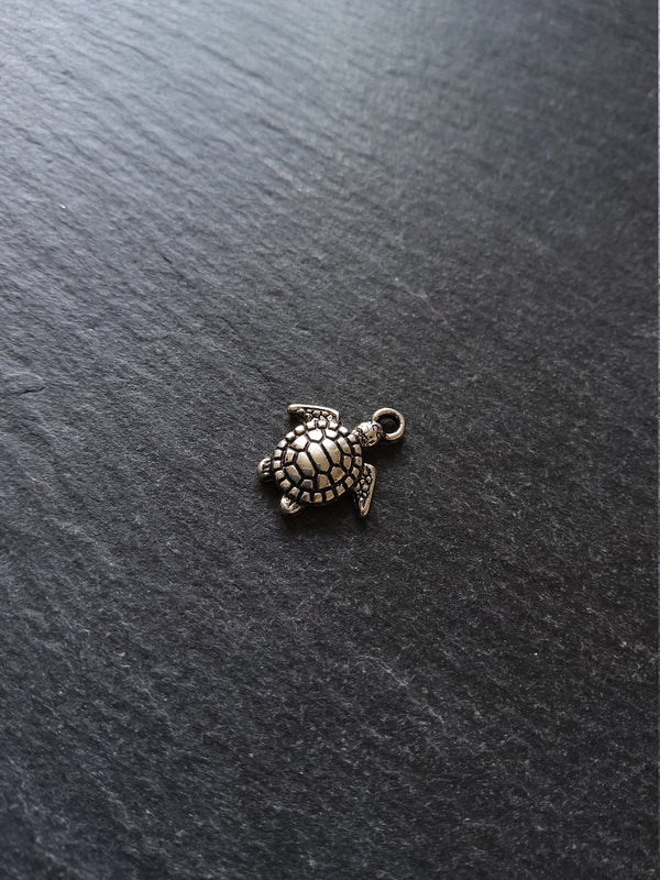 20 or 100 Little Turtle Charms Antique Silver Tone 16x14mm - ContentedCatz
