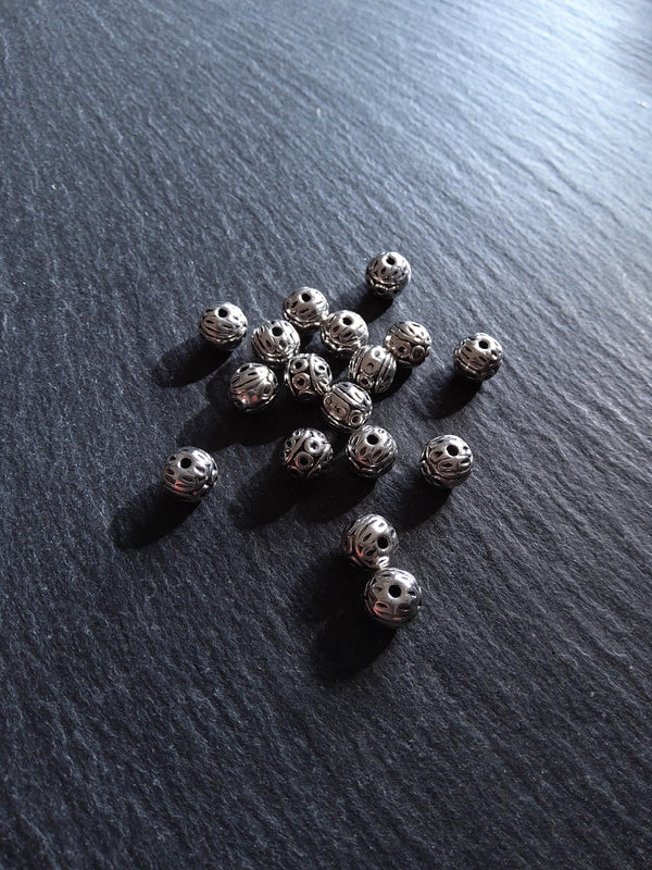 10 or 50 Antique Silver Tone Alloy 8mm Ball Beads Solid Round Patterned. Hole: 1mm Nickel FREE - ContentedCatz