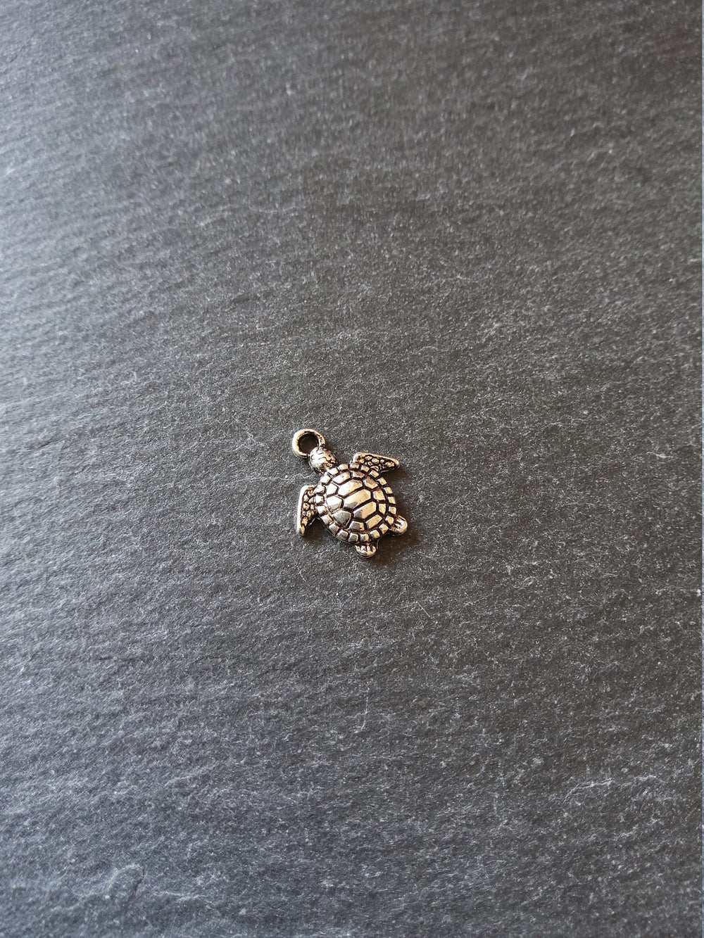 20 or 100 Little Turtle Charms Antique Silver Tone 16x14mm - ContentedCatz