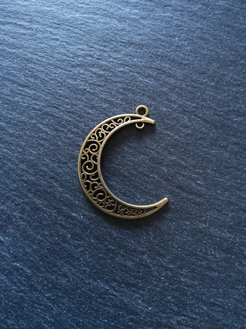 6 or 30 Antique Bronze Tone Crescent Moon Connector Pendants Pierced Design 37x31mm - ContentedCatz