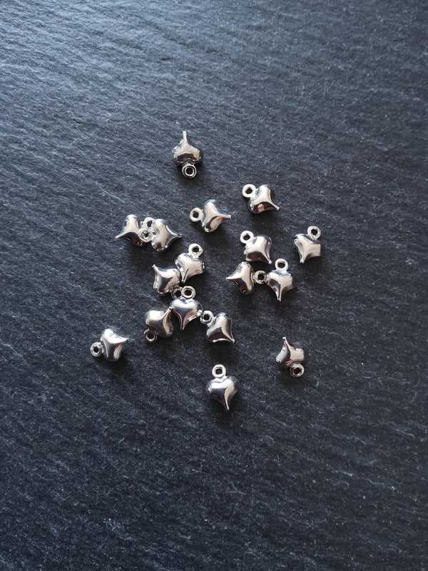 20 or 100 Tiny Hollow Heart Charms Silver Tone Alloy 9x6mm - ContentedCatz