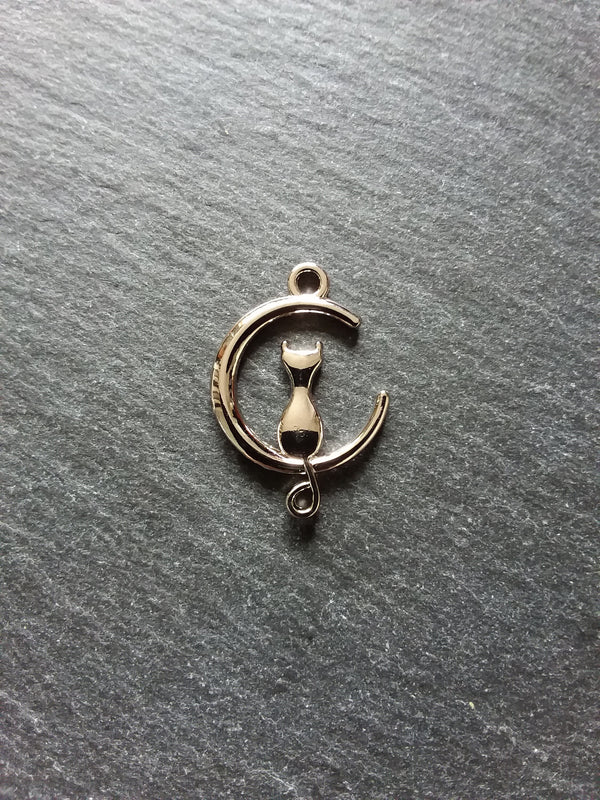 4 or 20 Silver Tone Cat & Crescent Moon Connector Charms 28x20mm - ContentedCatz