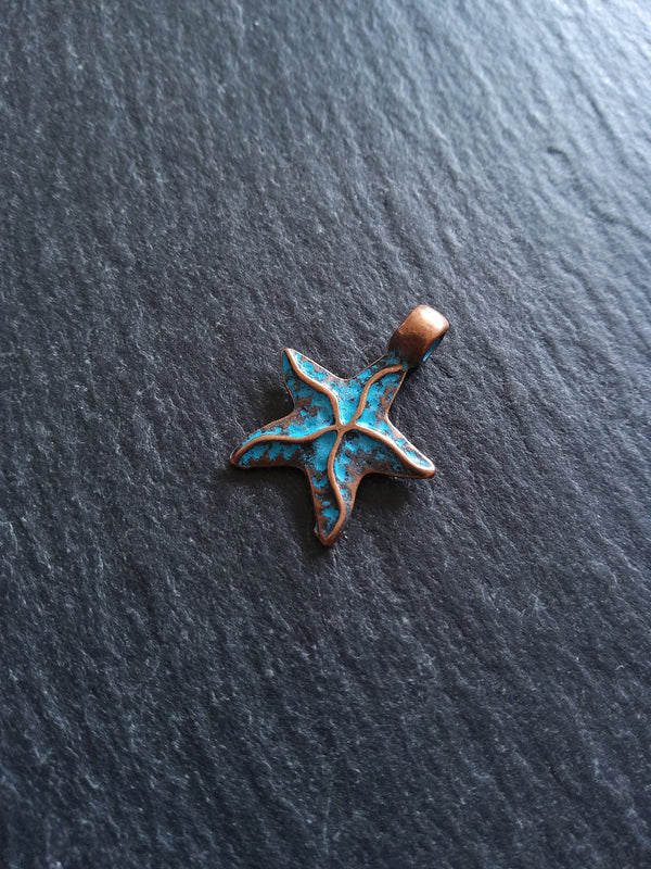 4 or 20 Antique Copper Starfish Charms with Blue Patina 22x17mm - ContentedCatz