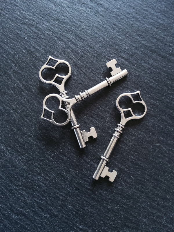 4 or 20 Antique Silver Key Pendants Large 60x21x4mm Nickel FREE - ContentedCatz