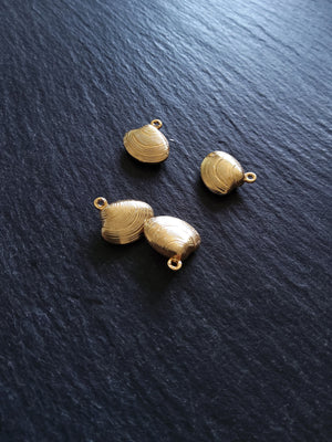 6 or 30 Sea Shell Charms Gold Stainless Steel 14x13x4mm - ContentedCatz