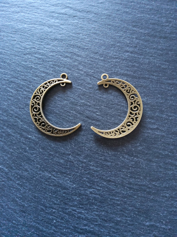 6 or 30 Antique Bronze Tone Crescent Moon Connector Pendants Pierced Design 37x31mm - ContentedCatz