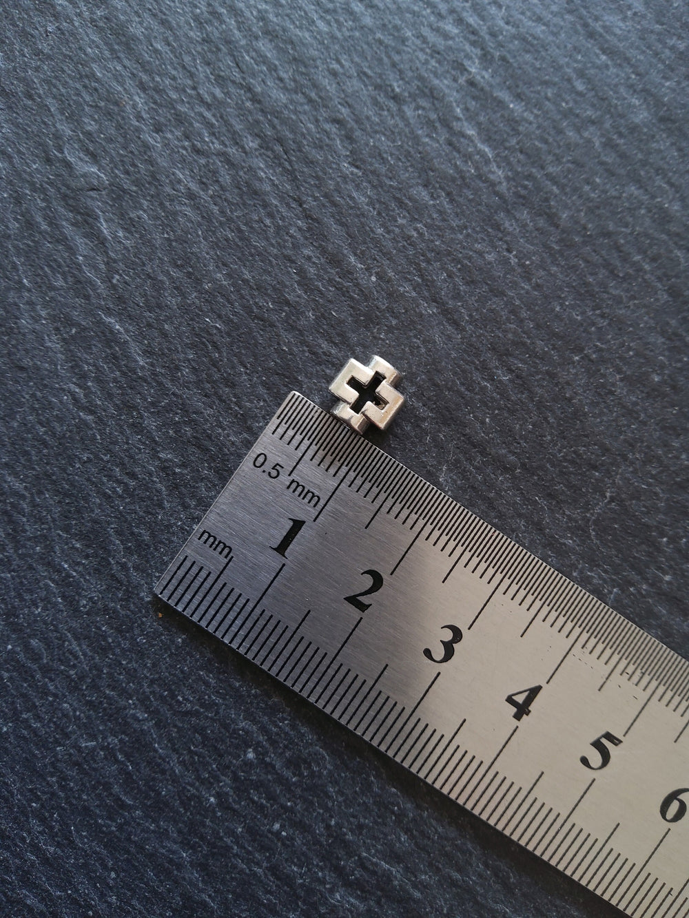 20 or 100 Antique Silver 8mm Cross Beads 8x8x4mm - ContentedCatz