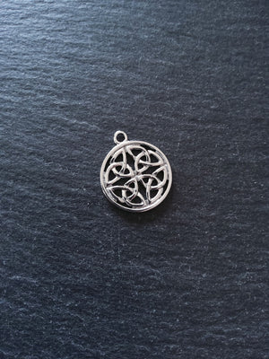 2 or 10 Dara Celtic Knot Round Stainless Steel Charms 24x20x2mm - ContentedCatz