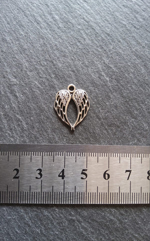 10 or 50 Double Wing Heart Pendant Charm Antique Silver Tone Alloy 22x17mm - ContentedCatz