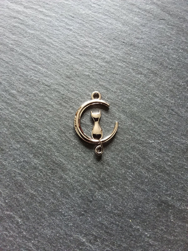 4 or 20 Silver Tone Cat & Crescent Moon Connector Charms 28x20mm - ContentedCatz