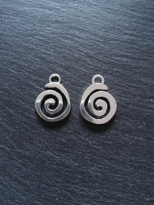 2 or 10 Round Swirl Pendants Silver Tone 32x24mm - ContentedCatz