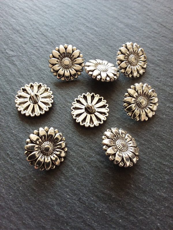 6 or 30 Flower Metal Shank Buttons Antique Silver Tone 18mm (6/8") Fasteners - ContentedCatz