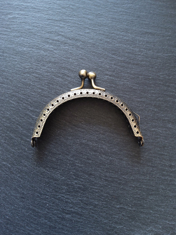 Patterned Antique Bronze 8.5cm Metal Arch Frame Kiss Clasp For Purse Bag (3 3/8 inch)