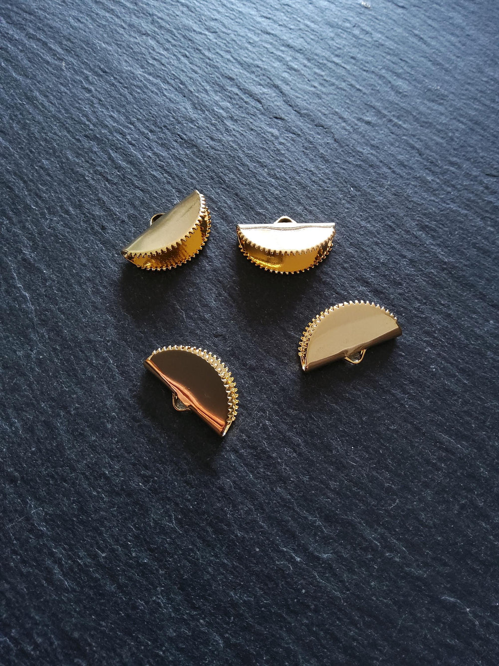 10 Gold Plated 20mm Semi-Circular Crimp Ends 20x12mm
