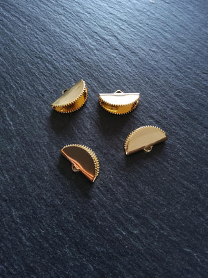 10 Gold Plated 20mm Semi-Circular Crimp Ends 20x12mm