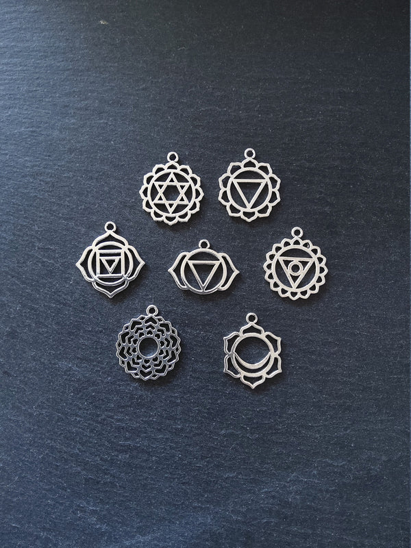 1 Full Set of The Seven Chakras Charms in Antique Silver Tone Metal Alloy average 30x25mm