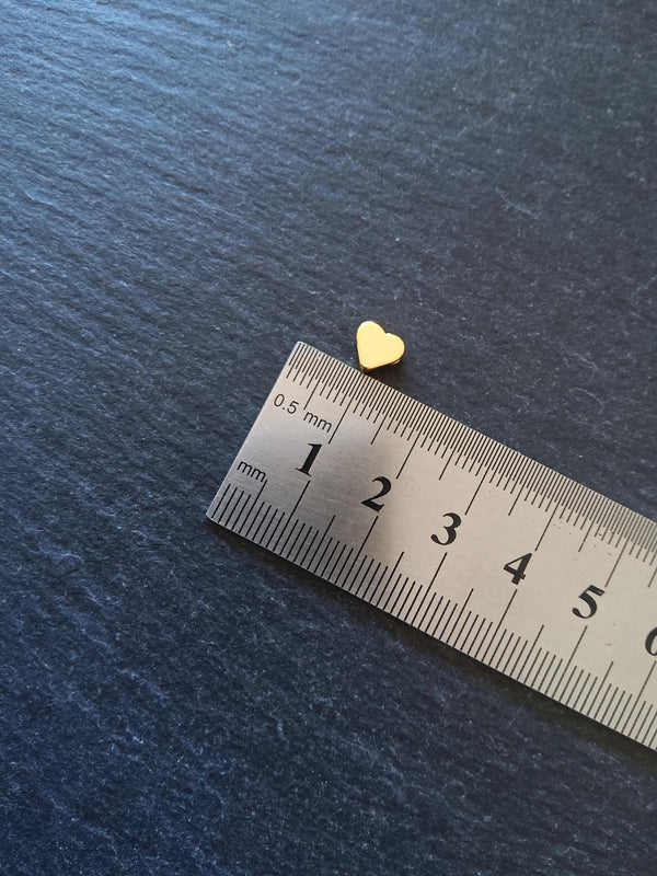 4 or 20 Genuine 18K Gold Plated 6mm Brass Heart Beads 6x7x3mm Hole: 1mm