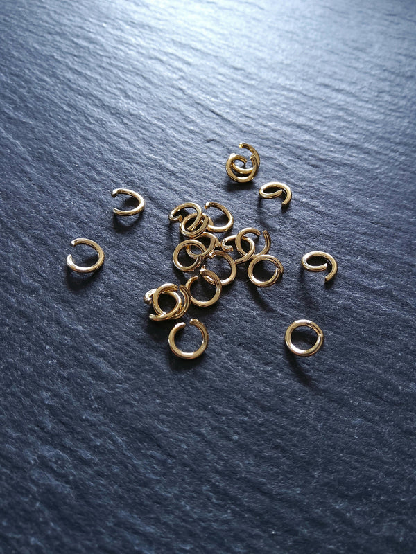 40 or 200 Genuine 14K Gold Plated 6mm Diameter Strong Stainless Steel Jump Rings 1mm (18 Gauge)