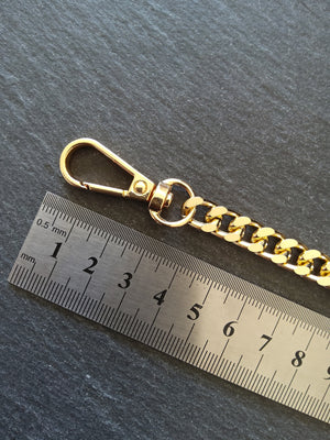 Lightweight Gold Tone Aluminium Chain Bag Strap with Clasps 63 inches (160cm) Long. 7mm Wide