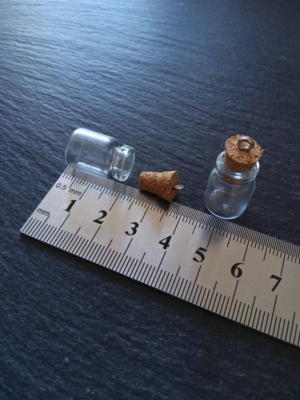 10 Little Glass Bottles with Cork Stopper Size 18x15mm