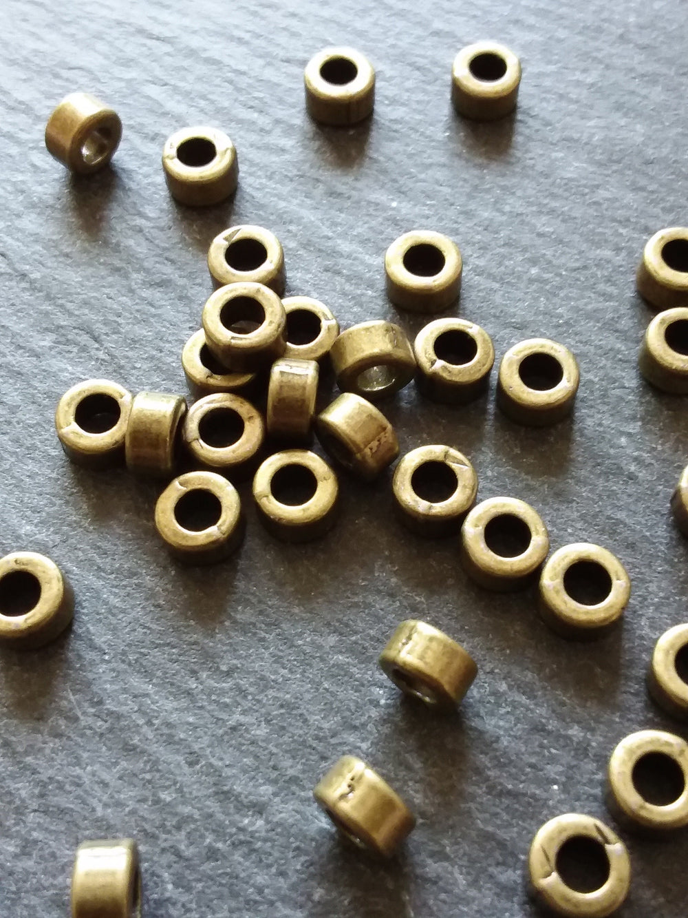 40 or 200 Antique Bronze Tone 6mm Plain Spacer Beads 6x3mm Hole: 2.8mm