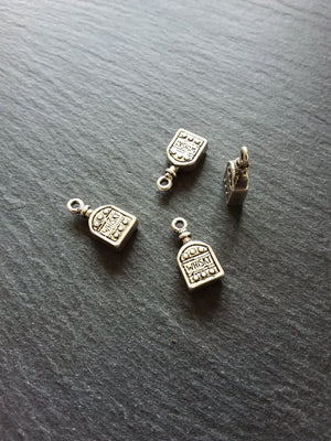 4 or 20 Whiskey Bottle Charms 3D Antique Silver Tone Alloy 18x9x4mm