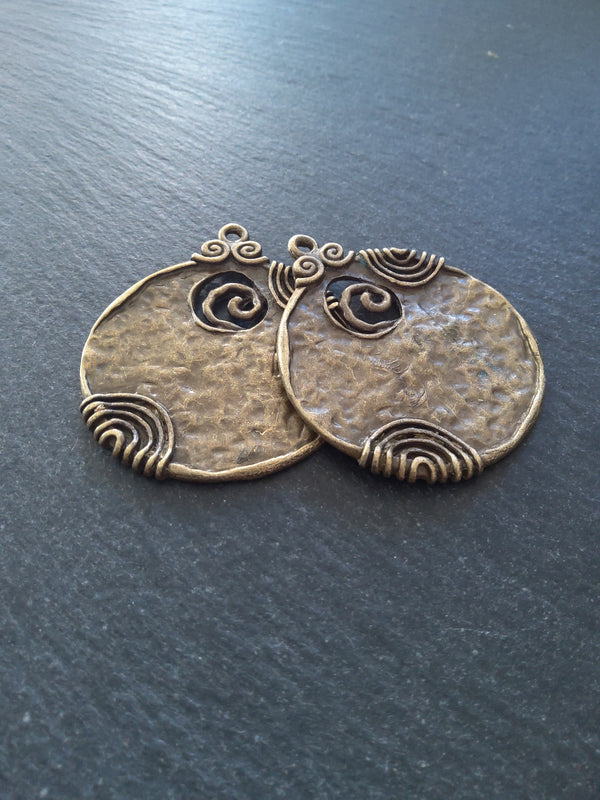 2 or 10 Large Round Boho Style Antique Bronze Alloy Pendant Swirl Pattern 52x45mm