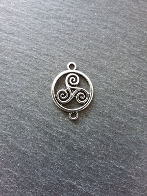 6 or 30 Triple Spiral Triskelion Celtic Connector Charms Antique Silver Tone Round 28x20mm Inactive