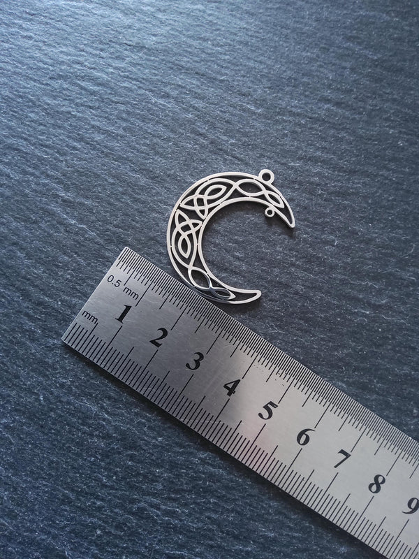 Celtic Knot Crescent Moon Connector Pendant Stainless Steel 34x28x1mm