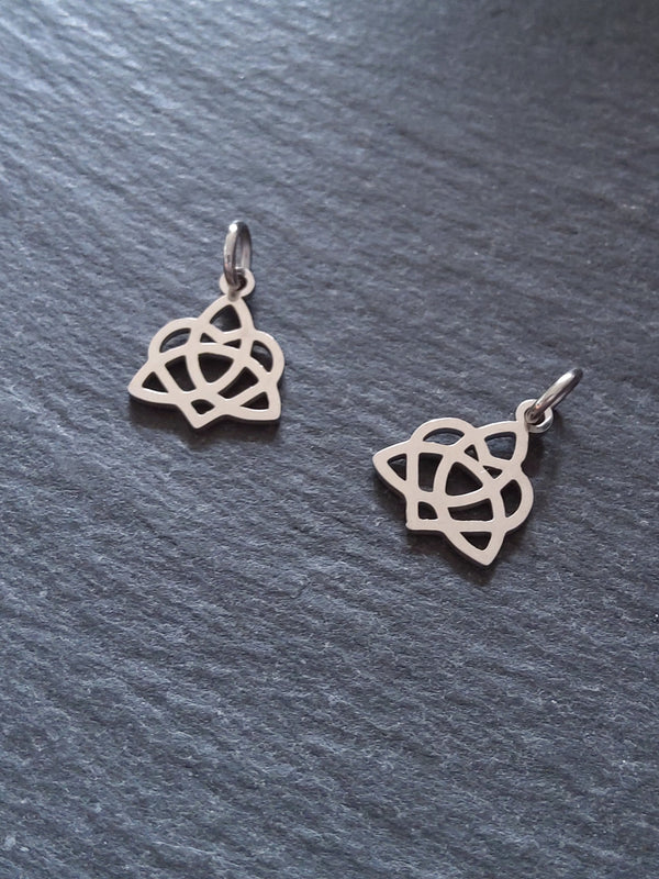 4 or 40 Stainless Steel Irish Love Knot Silver Charms 15x12mm