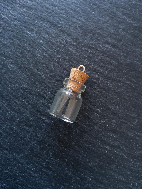 10 Little Glass Bottles with Cork Stopper Size 18x15mm