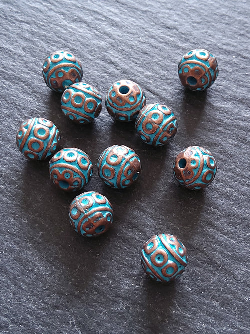 10 or 50 Antique Copper Tone 8mm Ball Beads With Blue Patina Hole: 1.8mm