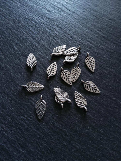 20 or 100 Leaf Charms Antique Silver Tone Alloy 19x9x1.3mm Nickel FREE