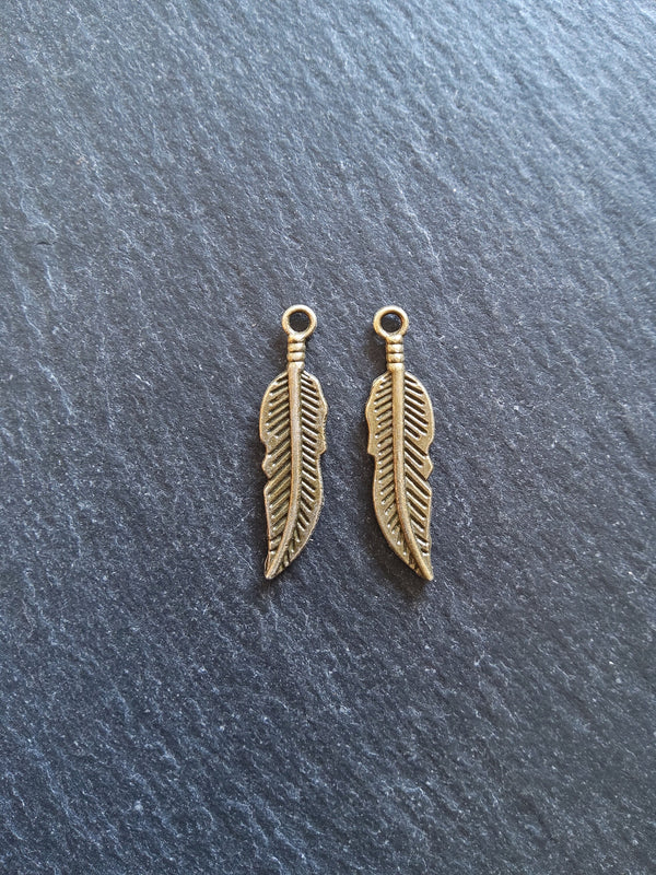 10 or 50 Antique Bronze Tone Feather Charms 30x8x1.5mm Nickel FREE - ContentedCatz