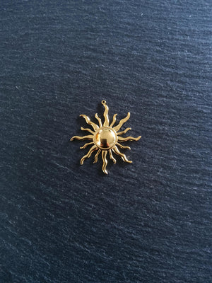 Gold Stainless Steel Sun Charms 42x39x3.5mm - ContentedCatz