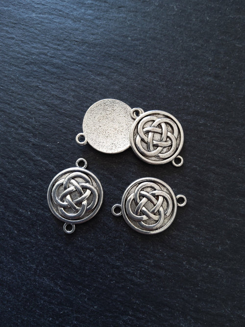 8 or 40 Celtic Knot Connector Charms Antique Silver Tone Round 27x20mm