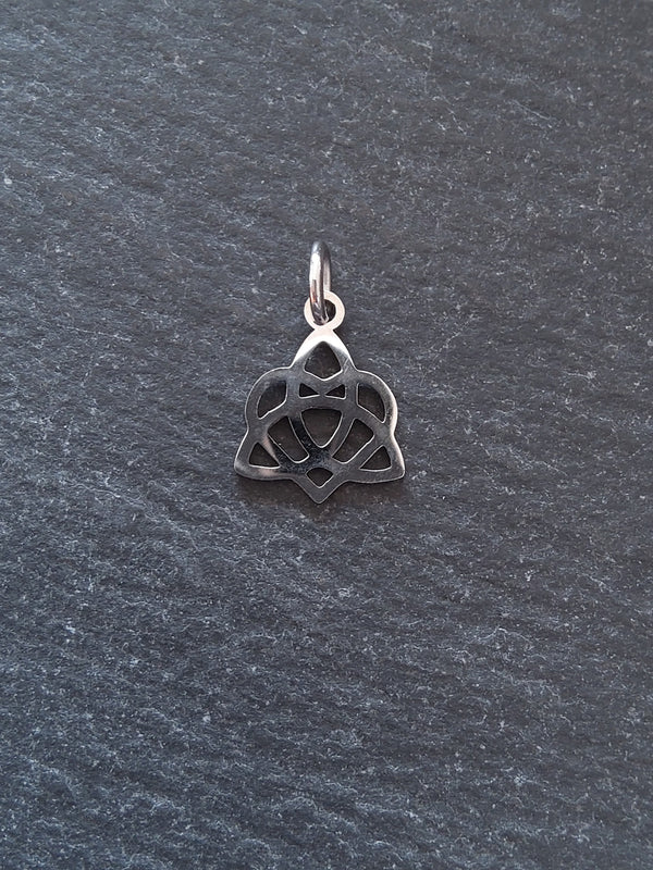 2 or 10 Stainless Steel Irish Love Knot Silver Charms 15x12mm
