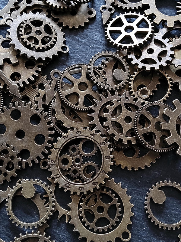 The Antique Bronze Steampunk Collection - 100g of Clock Cog Gear Charms