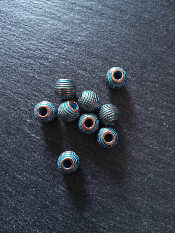 6 or 30 Patterned 9.5mm Round Banded Beads Antique Copper Tone Alloy with Blue Patina 9.5x8.5x8.5mm Hole: 3.2mm