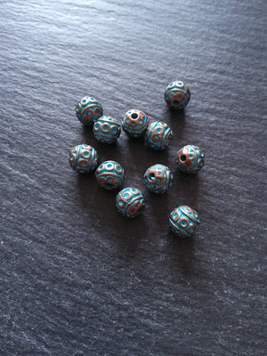 10 or 50 Antique Copper Tone 8mm Ball Beads With Blue Patina Hole: 1.8mm