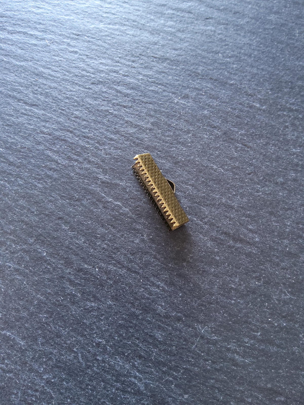 22mm (7/8") Wide Ribbon Crimp Ends 22x8mm Findings Crimps in Bright Silver or Antique Bronze Tone