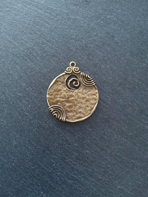 2 or 10 Large Round Boho Style Antique Bronze Alloy Pendant Swirl Pattern 52x45mm
