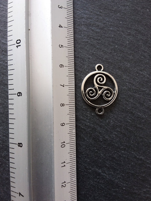 6 or 30 Triple Spiral Triskelion Celtic Connector Charms Antique Silver Tone Round 28x20mm Inactive