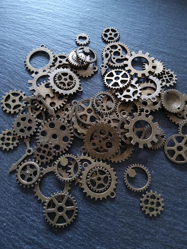 The Antique Bronze Steampunk Collection - 100g of Clock Cog Gear Charms