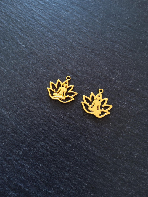 10 or 50 Bright Gold Tone Alloy Lotus Flower Meditation Yoga Charms 18x17mm