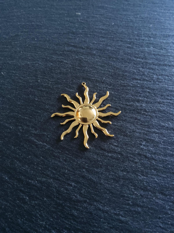 Gold Stainless Steel Sun Charms 42x39x3.5mm - ContentedCatz