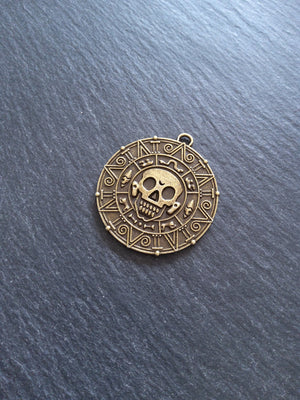 1 or 5 Aztec Skull Coin Treasure Pendants Antique Bronze Tone Alloy 43x39x2.5mm