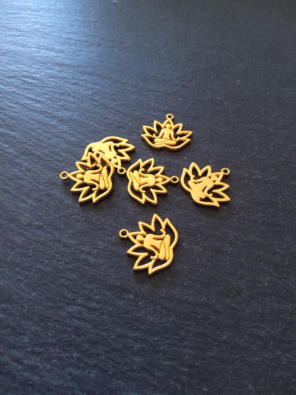 10 or 50 Bright Gold Tone Alloy Lotus Flower Meditation Yoga Charms 18x17mm