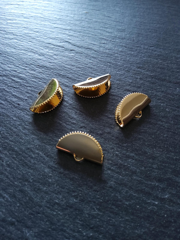 10 Gold Plated 20mm Semi-Circular Crimp Ends 20x12mm