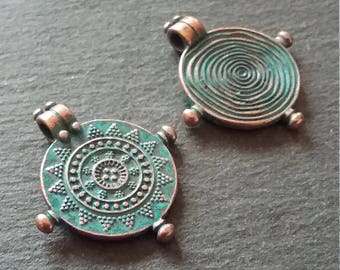 4 or 20 Antique Copper Tone Mandala Mariners Compass Pendants with Green Patina 27x24x1.7mm